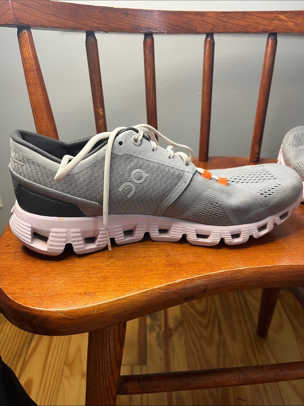 On Cloud X Sneakers Alloy Lily Gray Orange Pink Athletic Shoes Size 9 EUC - Picture 6 of 8